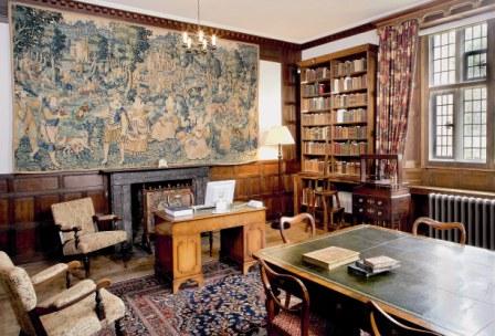 Library reading room